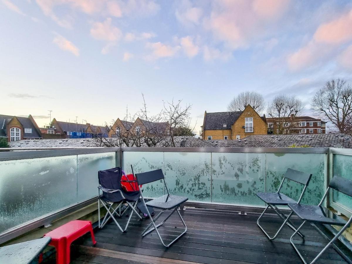 Pass The Keys Family Friendly 2 Bedroom Gem In Shepherd'S Bush Londres Exterior foto